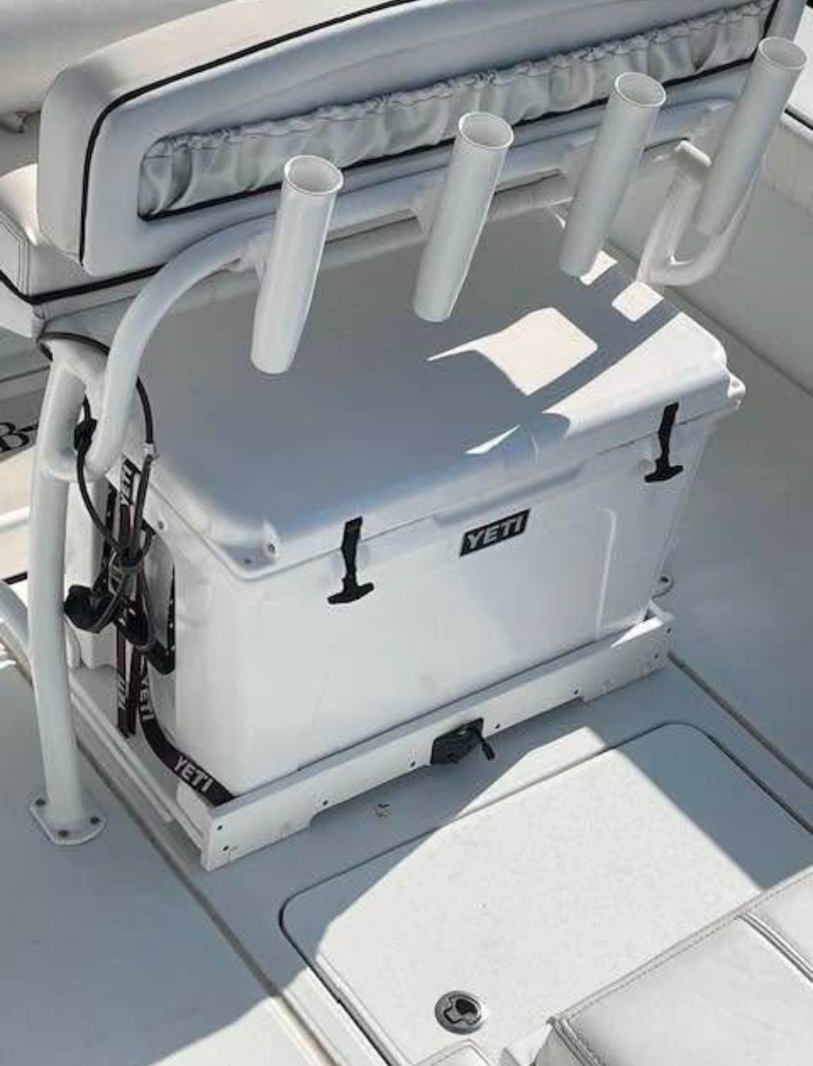 2018 Hell's Bay Estro Fighting Lady Yellow thumbnail