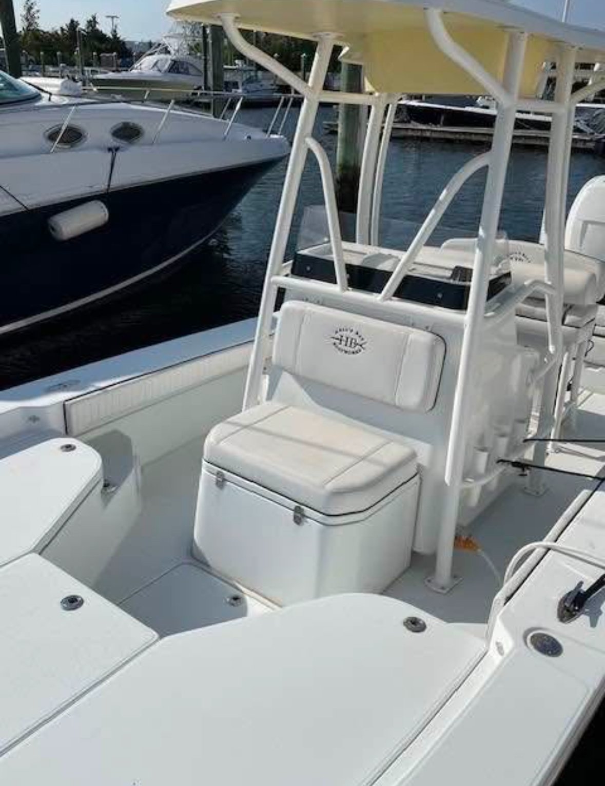 2018 Hell's Bay Estro Fighting Lady Yellow thumbnail